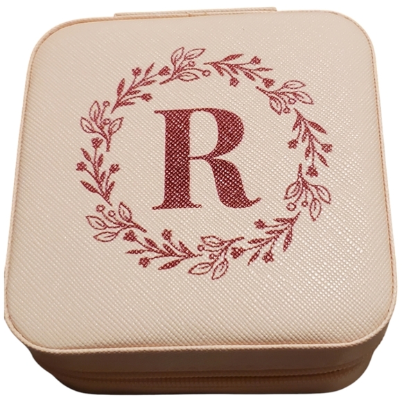 Jewlery Making Kit - With Jewlery Box & Jewlery - Picture 6 of 15